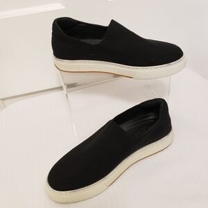 J/Slides Black Knit Loafer Sneaker Shoes Size 8.5, Casual, Comfy, Stylish